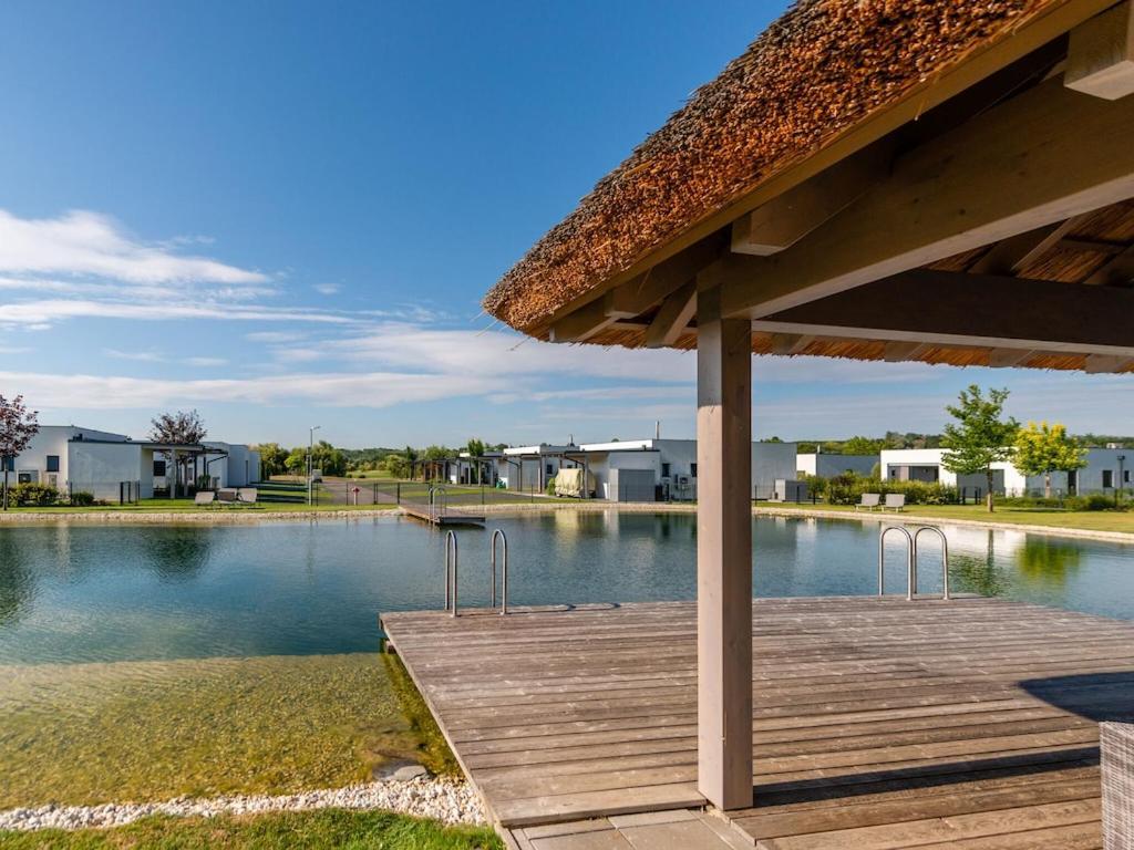 Apartment With Pool, Roof Terrace, Garden Zsira エクステリア 写真
