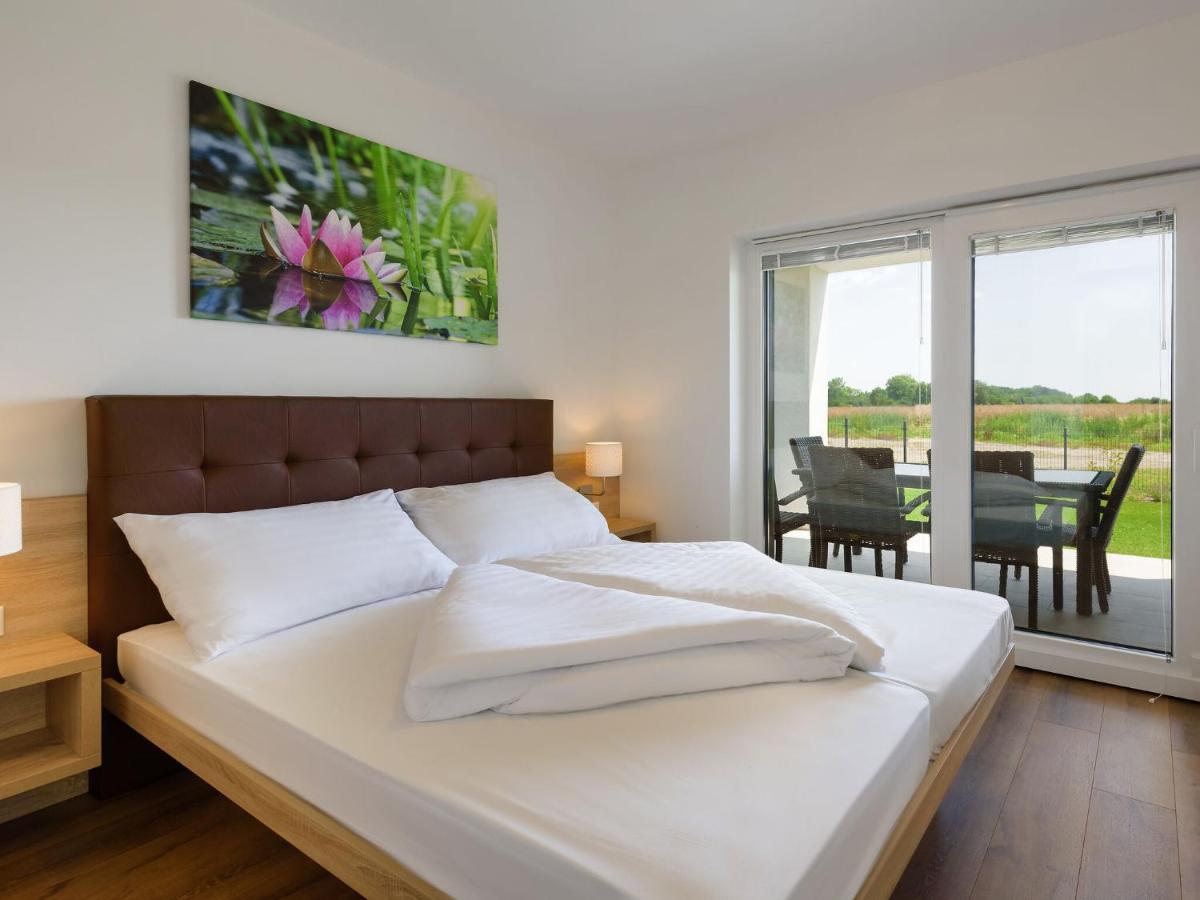 Apartment With Pool, Roof Terrace, Garden Zsira エクステリア 写真